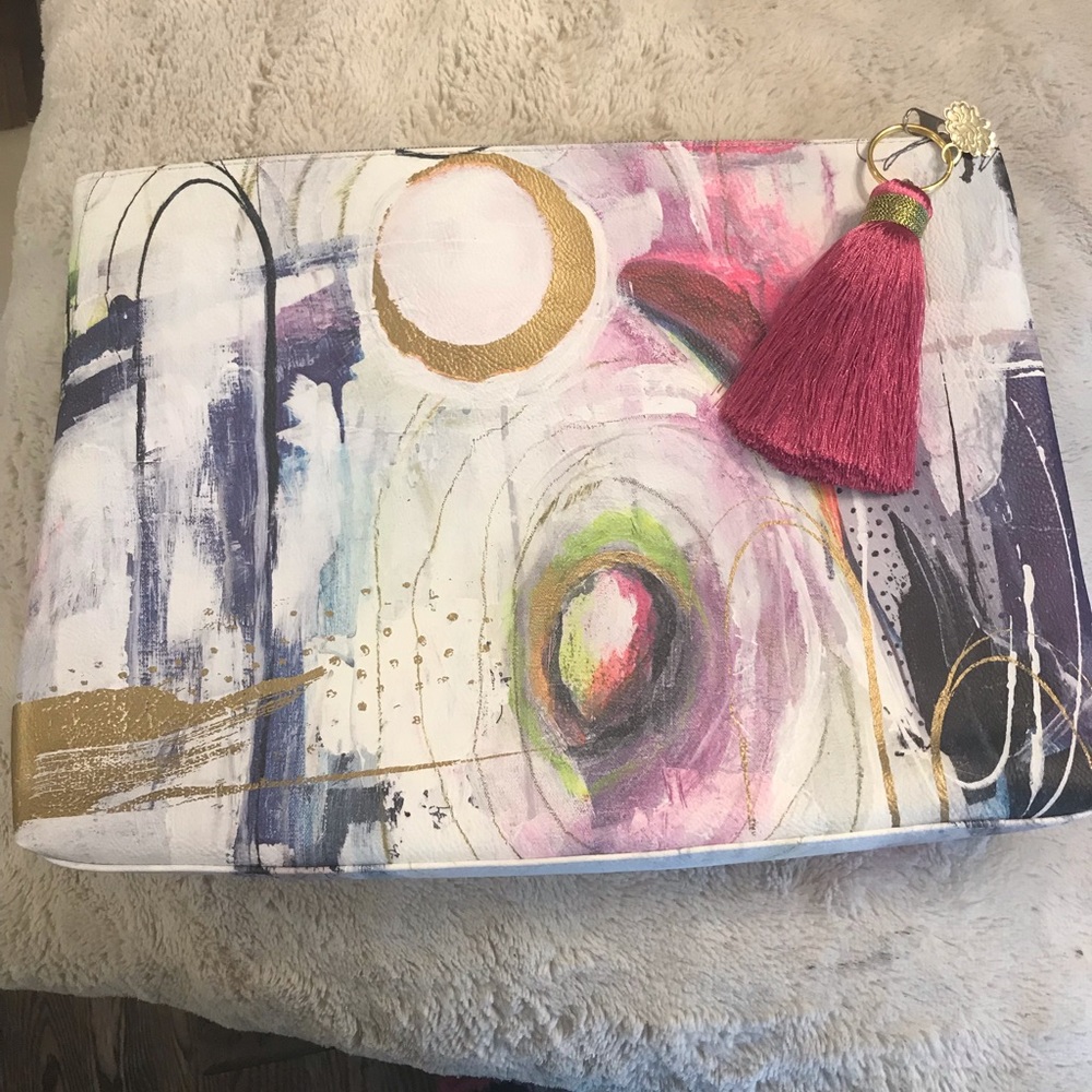 Extra large clutch